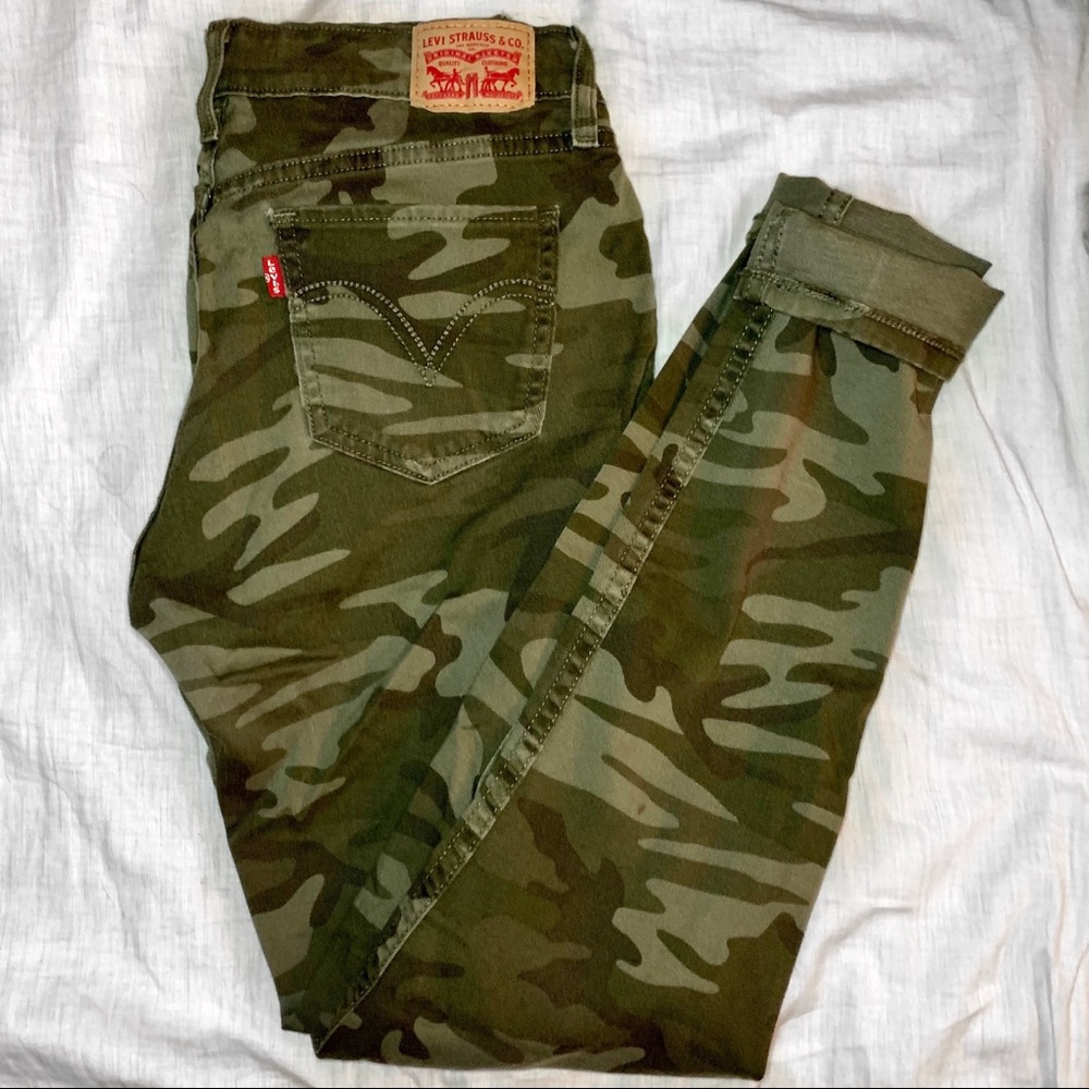 LEVI 535 Skinny Denim